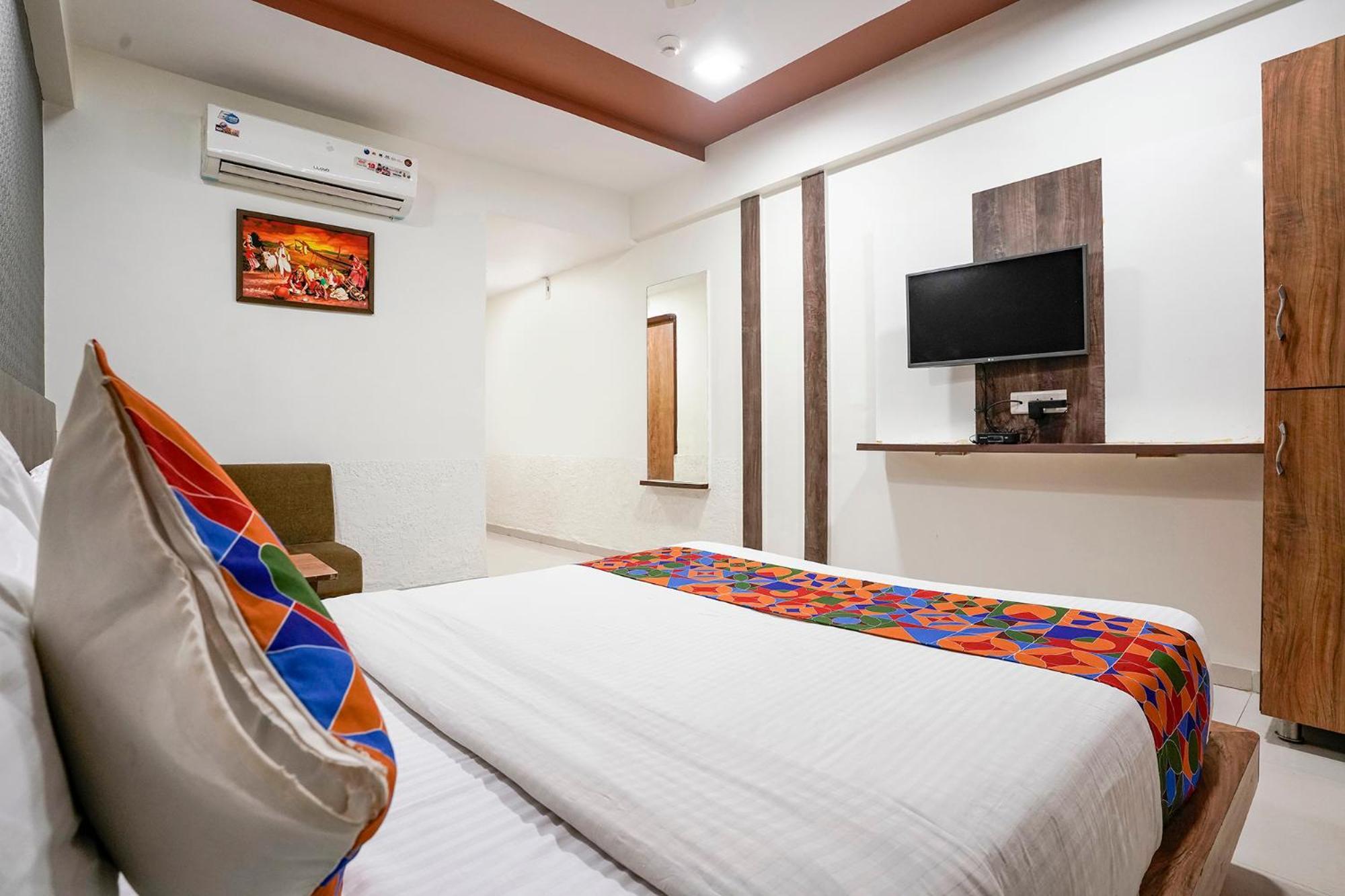 Fabhotel Galaxy I Ахмедабад Екстериор снимка